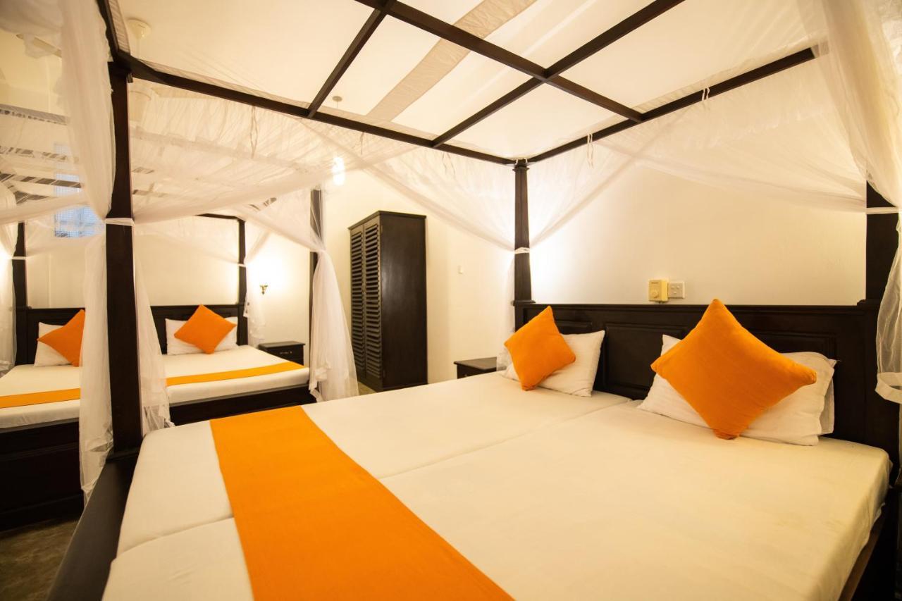 International Beach Hotel & Restaurant Hikkaduwa Dış mekan fotoğraf