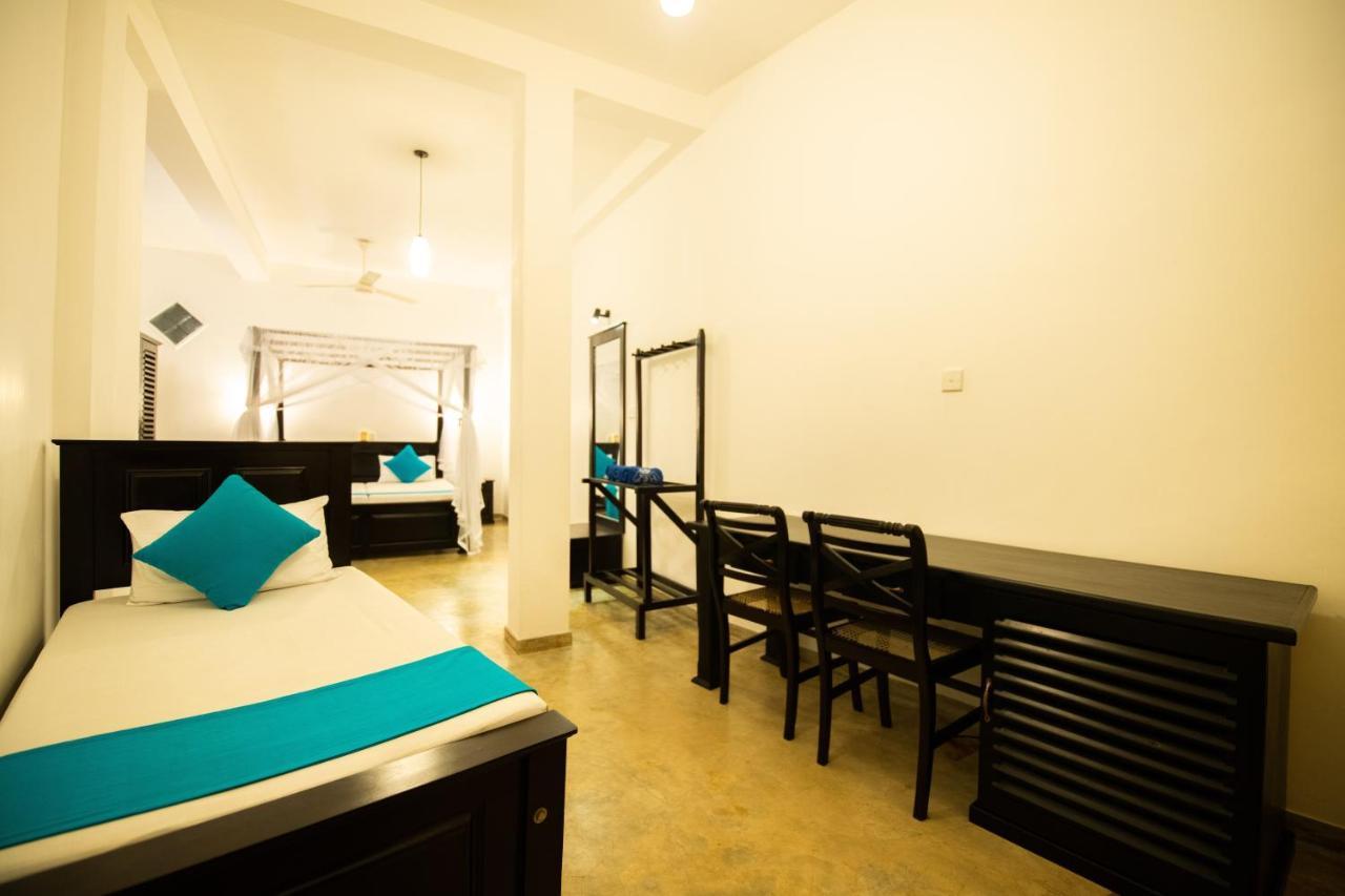 International Beach Hotel & Restaurant Hikkaduwa Dış mekan fotoğraf