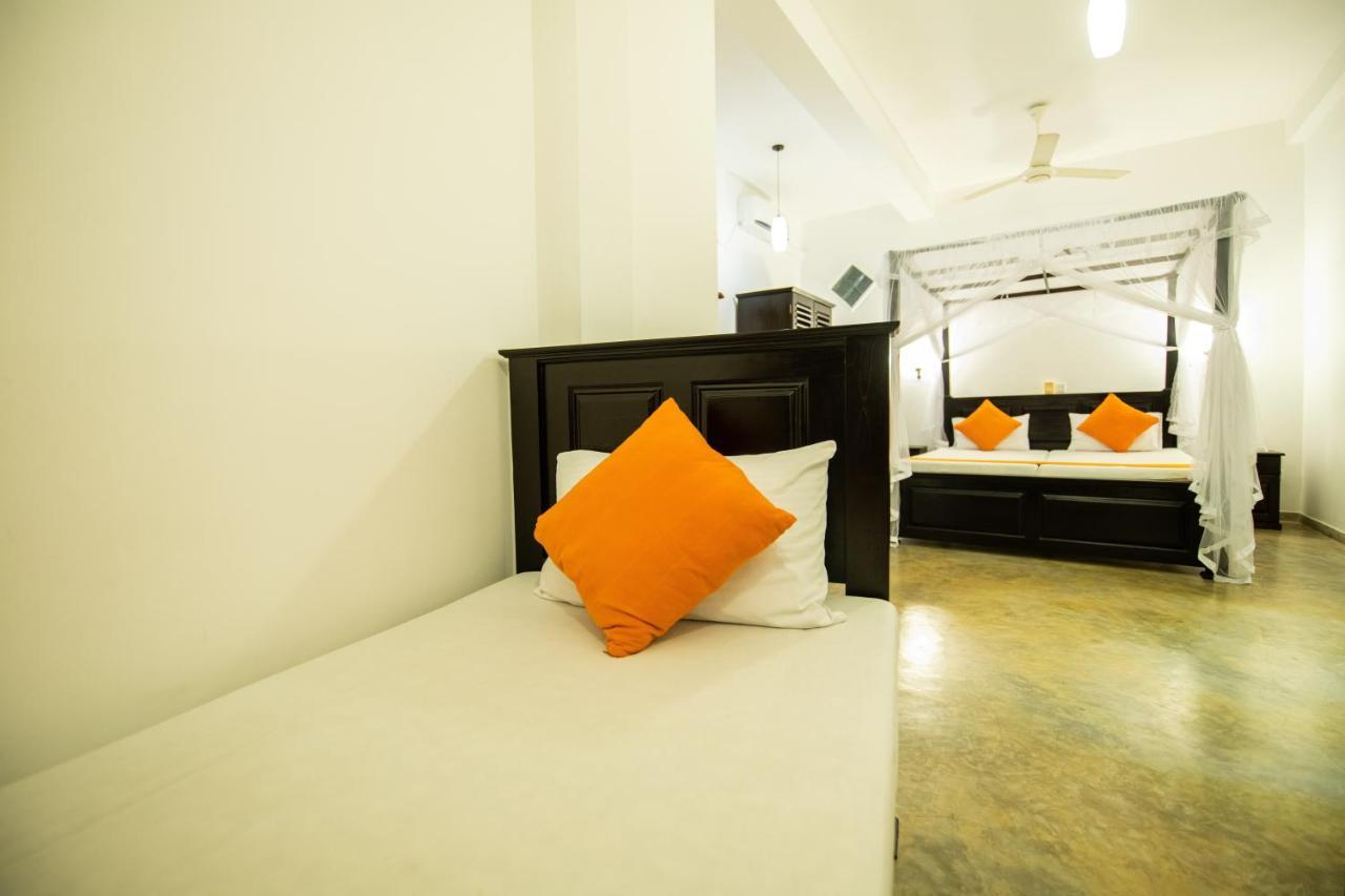 International Beach Hotel & Restaurant Hikkaduwa Dış mekan fotoğraf