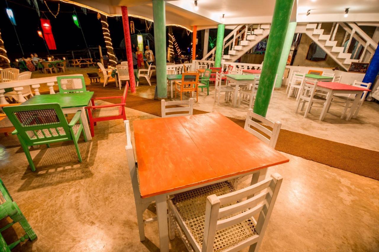 International Beach Hotel & Restaurant Hikkaduwa Dış mekan fotoğraf