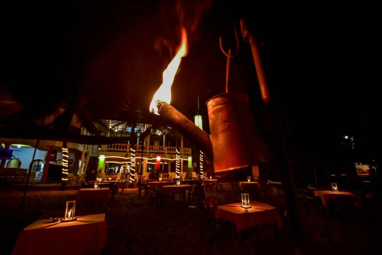 International Beach Hotel & Restaurant Hikkaduwa Dış mekan fotoğraf